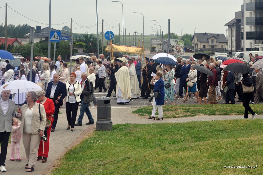 101 Procesja eucharystyczna.jpg
